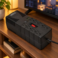 Regulador de voltaje Unitec 1200 VA con 8 tomas — escena de uso 2