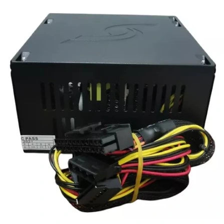 Fuente de poder ATX Unitec 750W para computador — vista técnica 1