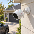 Cámara Wi-Fi EZVIZ H3c 3MP 2K Exterior - lifestyle driveway-day - Media Factory