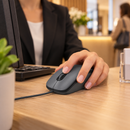 Mouse USB Logitech M90 Negro - escena lifestyle 2 de uso real