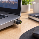 Receptor USB Logitech Logi Bolt - escena lifestyle 1 de uso real