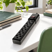 Multitoma Unitec de 6 salidas, cable 90 cm, 14 AWG — escena editorial 3