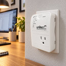 Protector de voltaje Unitec I-487 blanco — escena de oficina