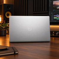 Portátil Dell Inspiron 3530 Core i5-1334U, 8 GB, SSD 512 GB - escena 2 con vista exterior fiel al equipo