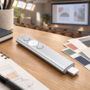 Presentador Inalámbrico Logitech Spotlight Plateado R0011 — escena de preparación de seminario