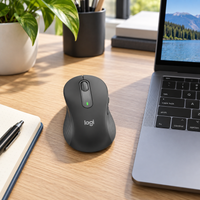 Mouse Inalámbrico Logitech Signature M650 L Left Grafito - escena lifestyle 1 de uso real