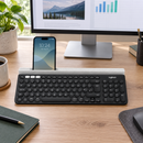 Teclado Inalámbrico Multidispositivo Logitech K780 - escena lifestyle 2 de uso real