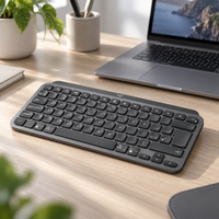 Teclado Inalámbrico Logitech MX Keys Mini Grafito Español - escena lifestyle 1 de uso real