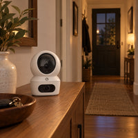 Cámara Wi-Fi EZVIZ H7c Dual 4MP Doble Lente 360° Interior - lifestyle remote-entry - Media Factory
