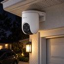 Cámara Wi-Fi EZVIZ H8c 3MP 2K 360° Exterior - lifestyle garage-night - Media Factory