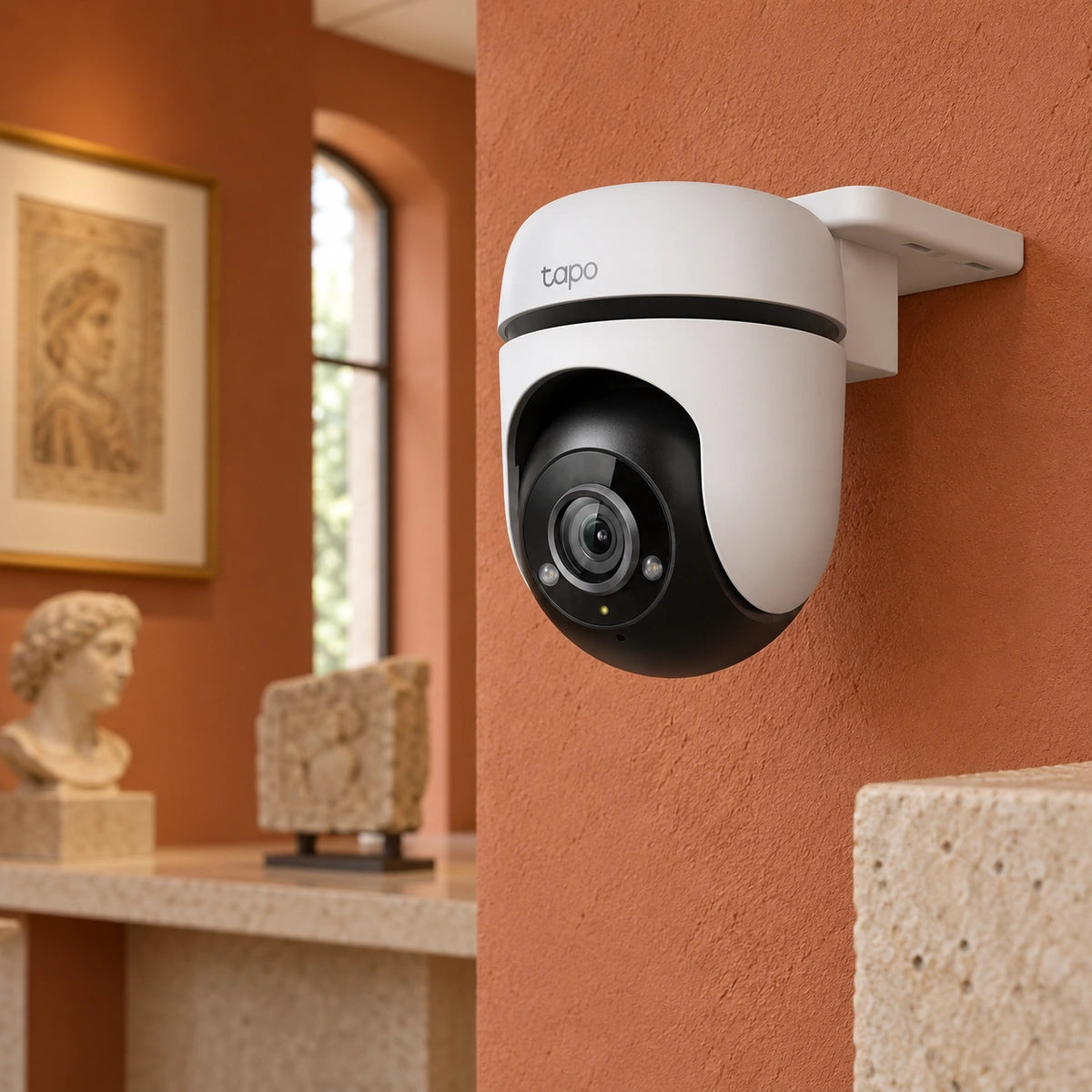 Cámara Wi-Fi Exterior Tapo C500 1080p 360° — tercera escena de uso en un ambiente editorial distinto