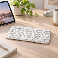 Teclado Bluetooth Logitech Pebble Keys 2 K380s Blanco Español - escena lifestyle 1 de uso real