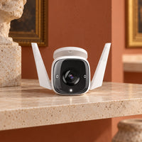 Cámara Wi-Fi TP-Link Tapo C310 3MP 2K Exterior — tercera escena de uso en un ambiente editorial distinto