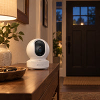 Cámara Wi-Fi EZVIZ H6c Pro 5MP 3K 360° Interior - lifestyle remote-entry - Media Factory