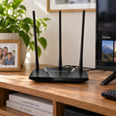 Router Mercusys MW330HP Wi-Fi N 300 Mbps de Alta Potencia - lifestyle family-media - Media Factory