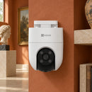 Cámara 4G EZVIZ H8c 3MP 2K 360° Exterior — tercera escena de uso en un ambiente editorial distinto