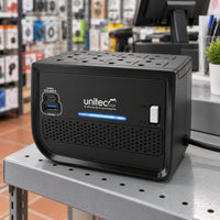 Regulador Unitec I-682 1600 VA 800 W con USB y USB-C — escena de uso 2
