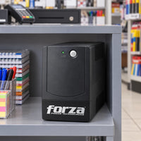 UPS Forza BT-751 750 VA 450 W con 8 tomas y AVR — escena de uso 2