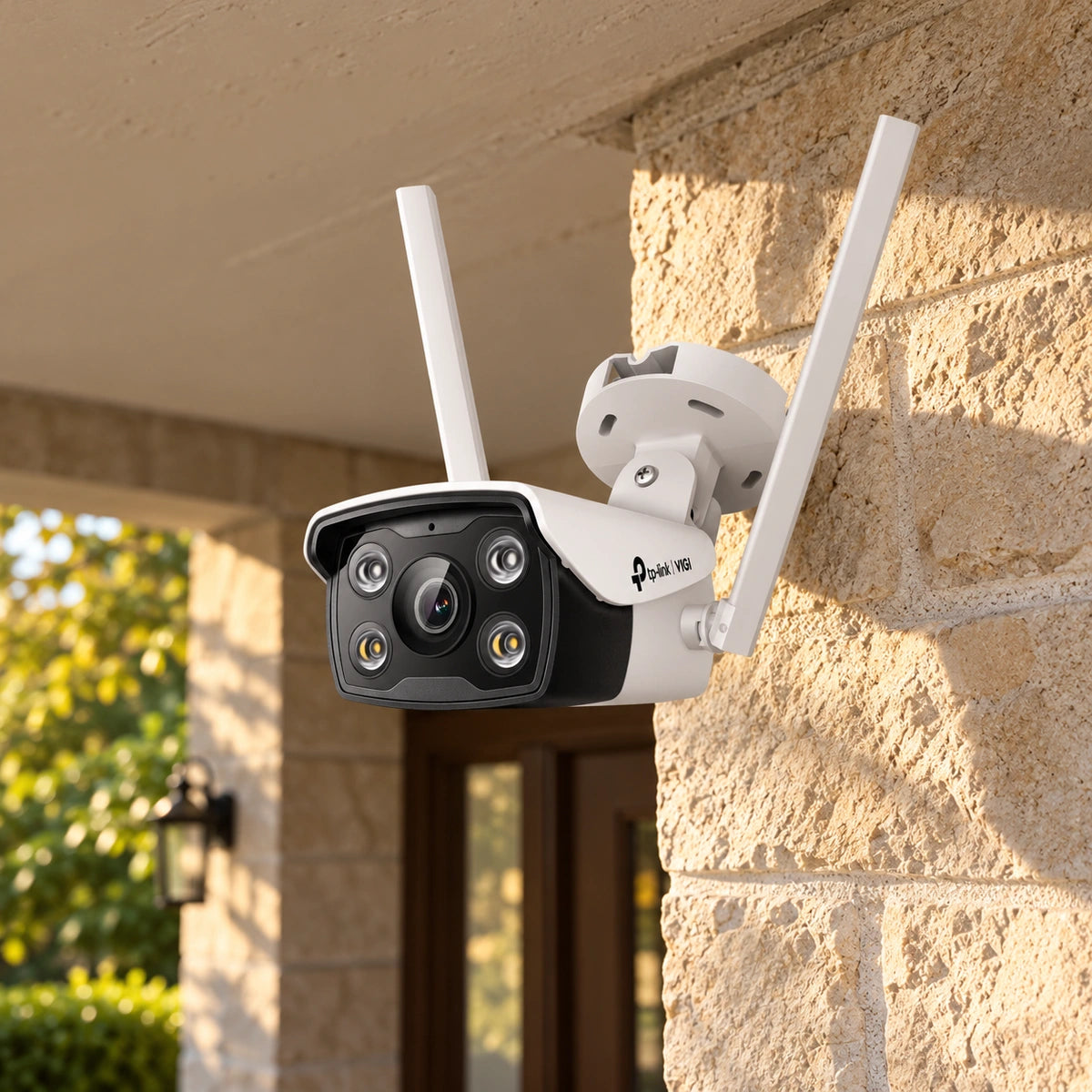 Cámara Wi-Fi TP-Link VIGI C340-W 4MP Full Color Exterior - escena adicional fiel al modelo exacto, en un ambiente distinto