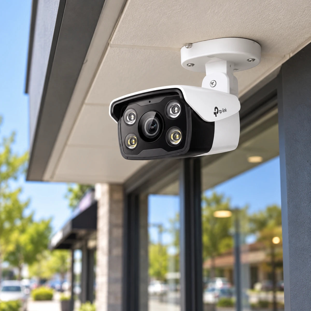 Cámara Wi-Fi TP-Link VIGI C340-W 4MP Full Color Exterior - lifestyle storefront-day - Media Factory