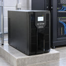 UPS Unitec UN-900 3 kVA / 2700 W online, 120 V — sala de equipos de red