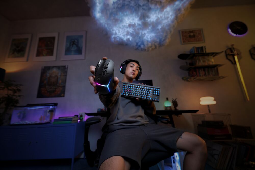 Low_Resolution_JPG-G522_G502X_G515_Lightspeed_5_series_LIFE_Black_12.jpg
