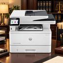 Impresora HP LaserJet Pro MFP 4103fdw láser WiFi dúplex — escena lifestyle 2 de 3